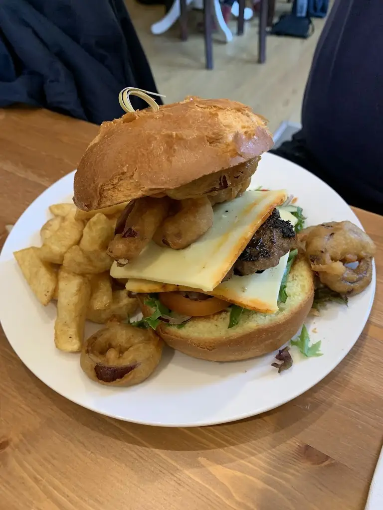 Menu_Grinders Coffee Shop_Wooler_image_6