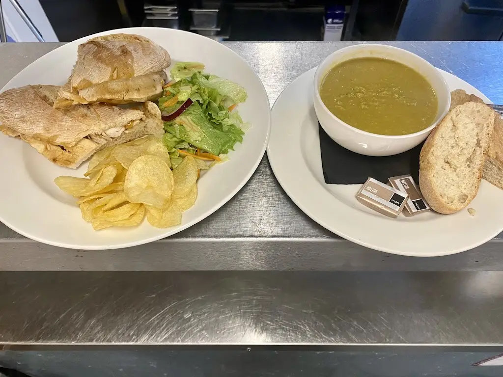 The Black Bull_Wooler_slider_image_2