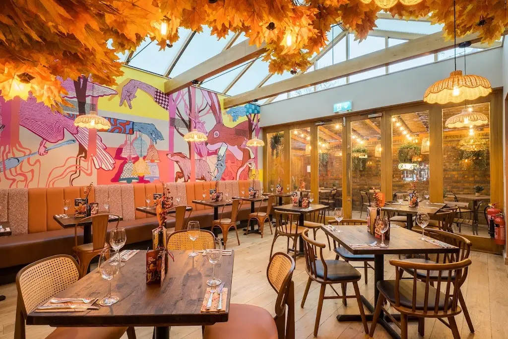 Zizzi - Wokingham_Wokingham_slider_image_3