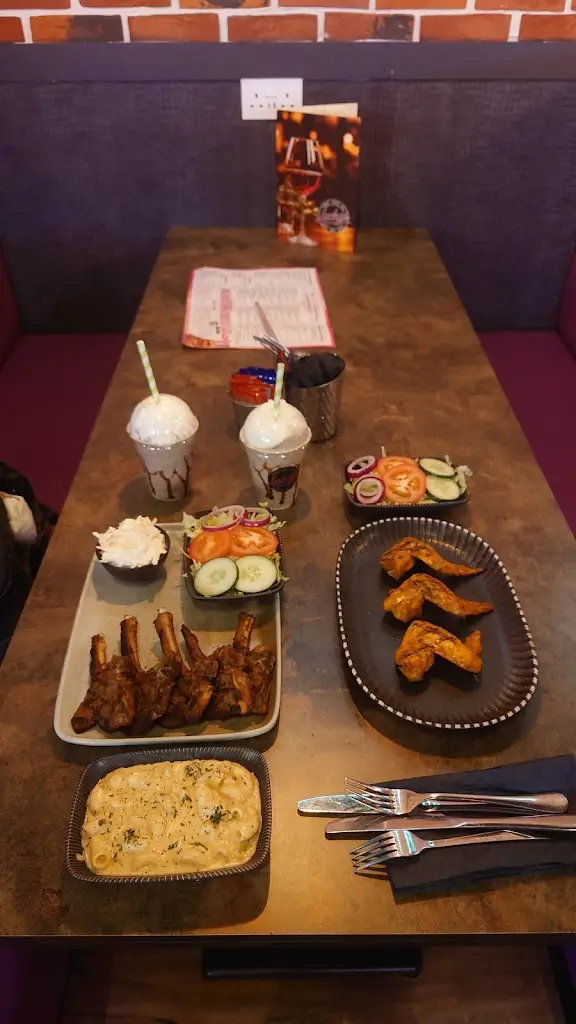 Sammi Cheung_Luckys Diner Wokingham_Wokingham_review