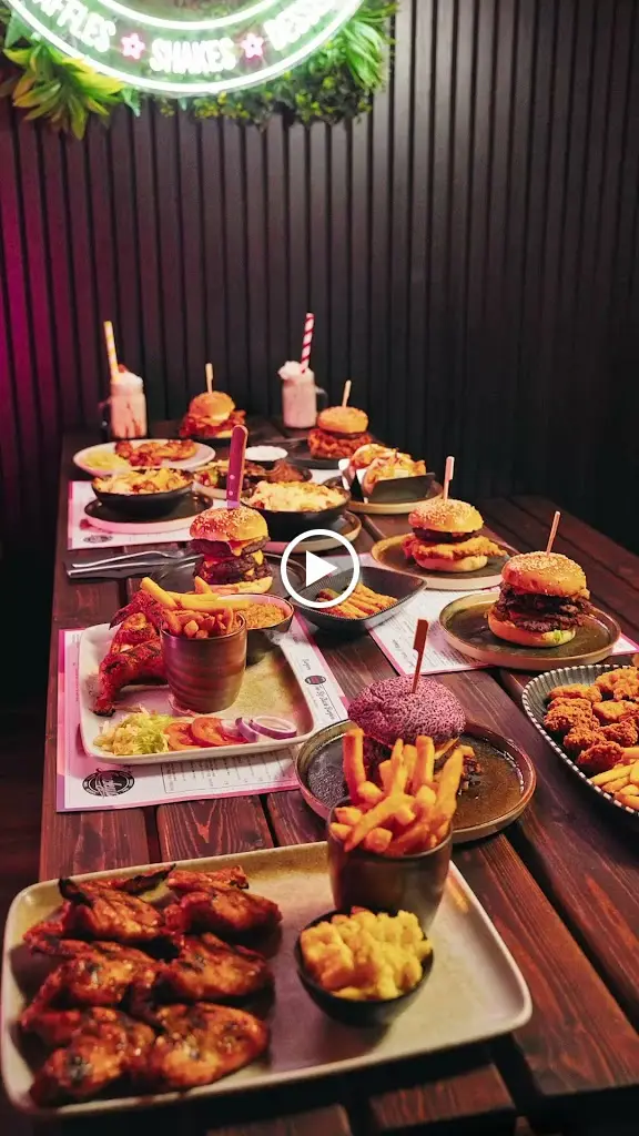 Luckys Diner Wokingham_Wokingham_slider_image_2