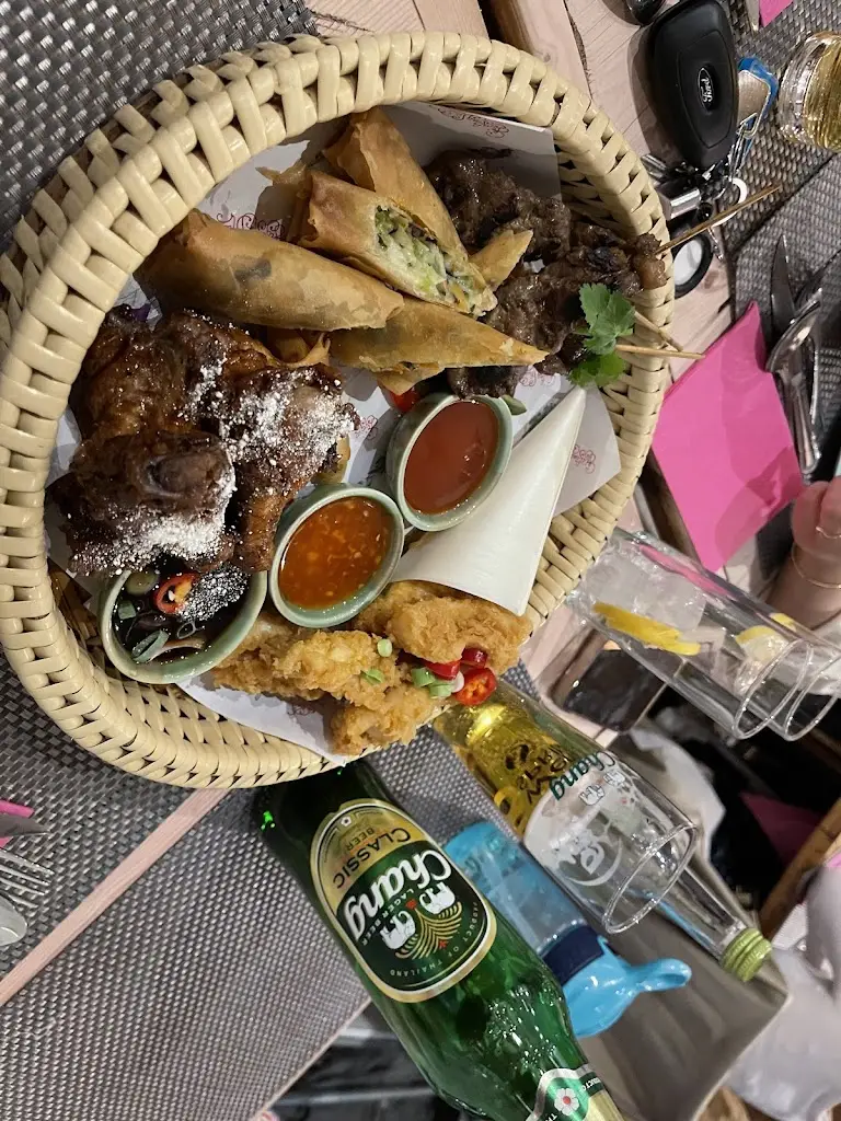 V I Z H A L T H A P A_Giggling Squid - Wokingham_Wokingham_review