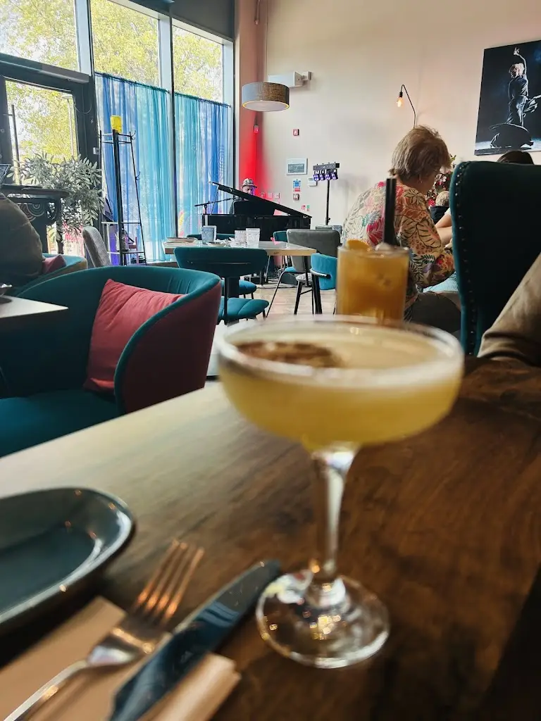 Dara Thomas_Salty Olive Wokingham_Wokingham_review