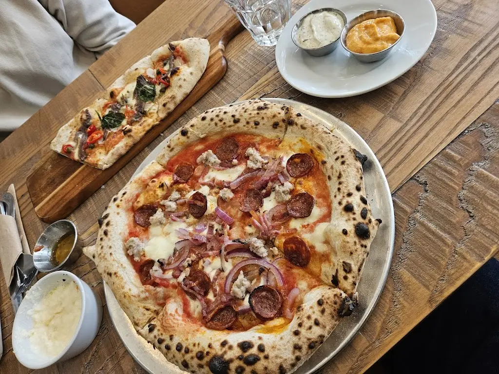 Ben Rees-Davies_Knead Neapolitan Pizza, Wokingham_Wokingham_review