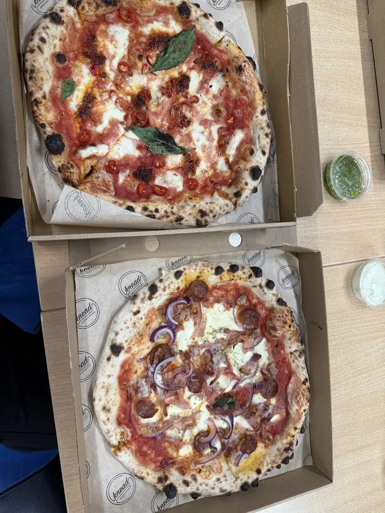 Tom Denham_Knead Neapolitan Pizza, Wokingham_Wokingham_review