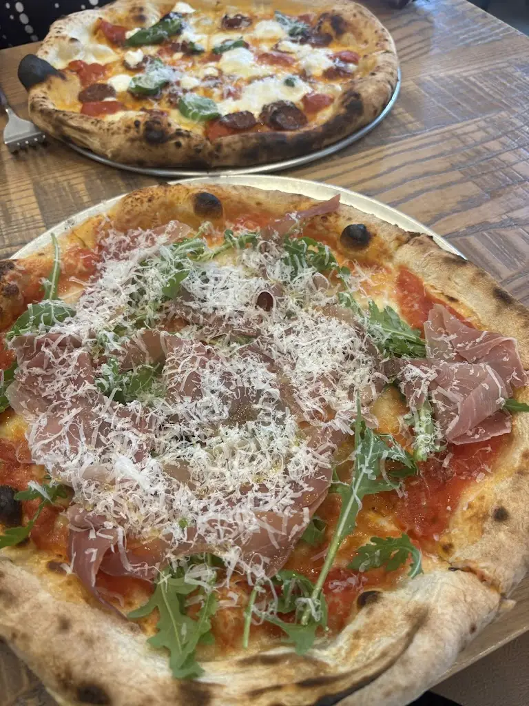 Knead Neapolitan Pizza, Wokingham_Wokingham_slider_image_3