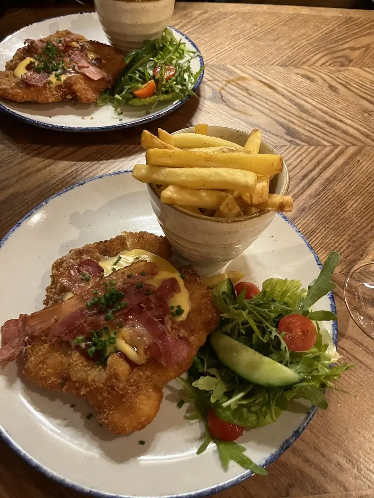 Oakingham Belle_Wokingham_slider_image_3