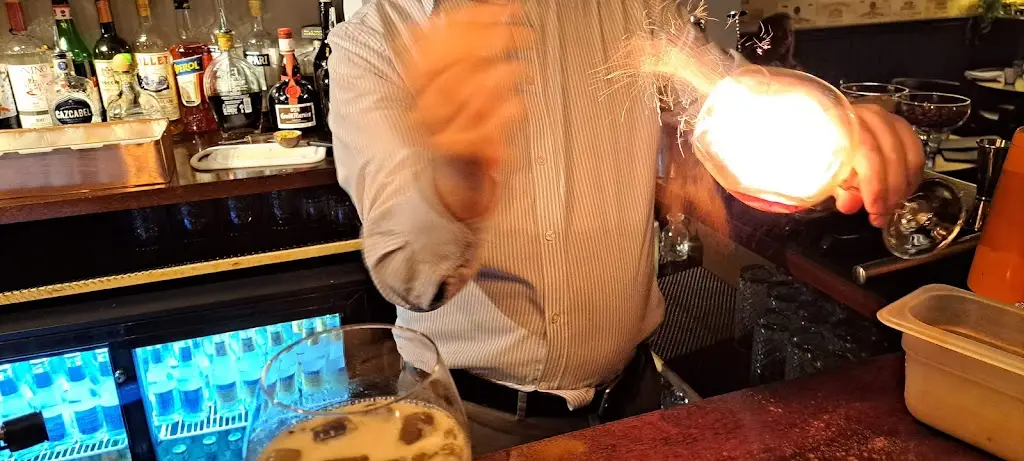 Eddie Farndon_Grasshopper Cocktail & Wine Bar_Wokingham_review