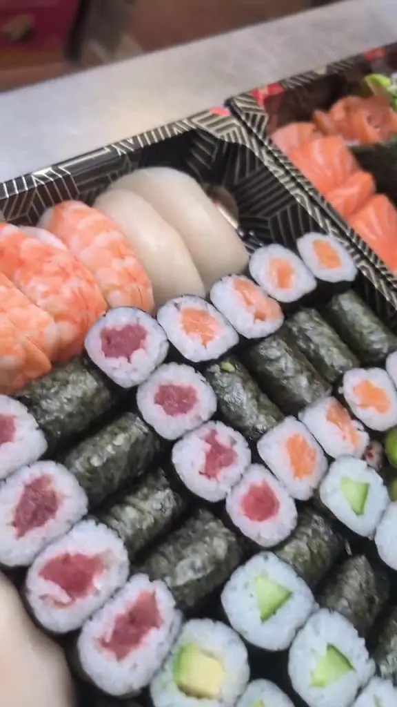 Tataki Sushi and Pan Asian_Wokingham_slider_image_2