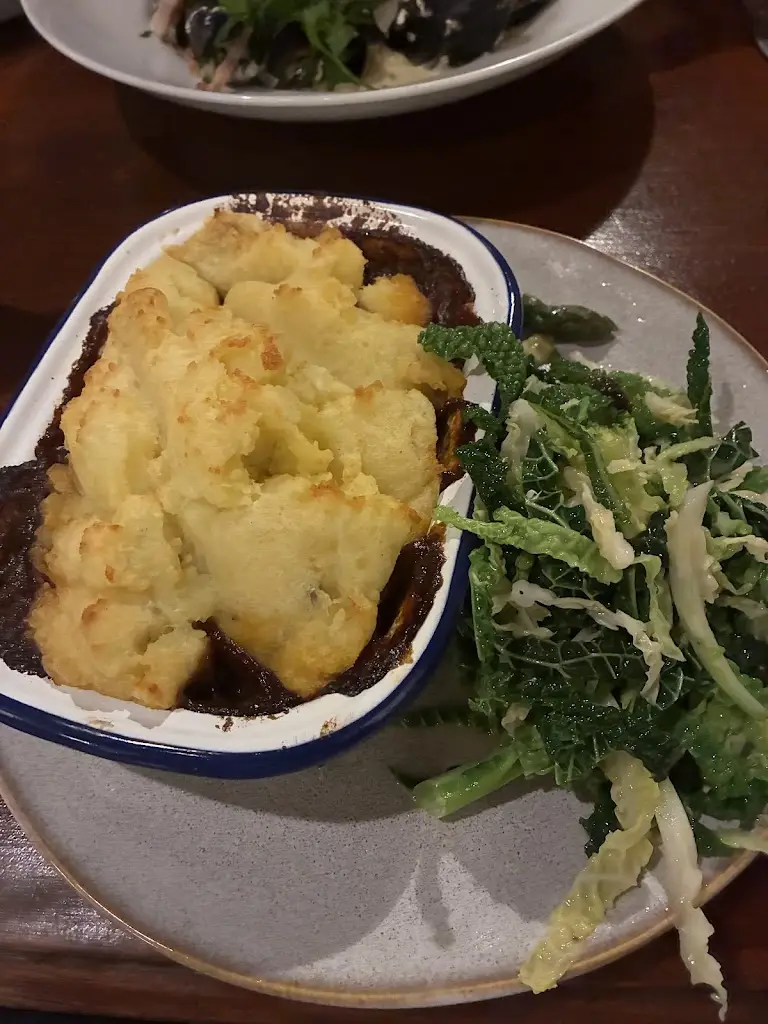 Oli Guy_The Bull Barkham_Wokingham_review