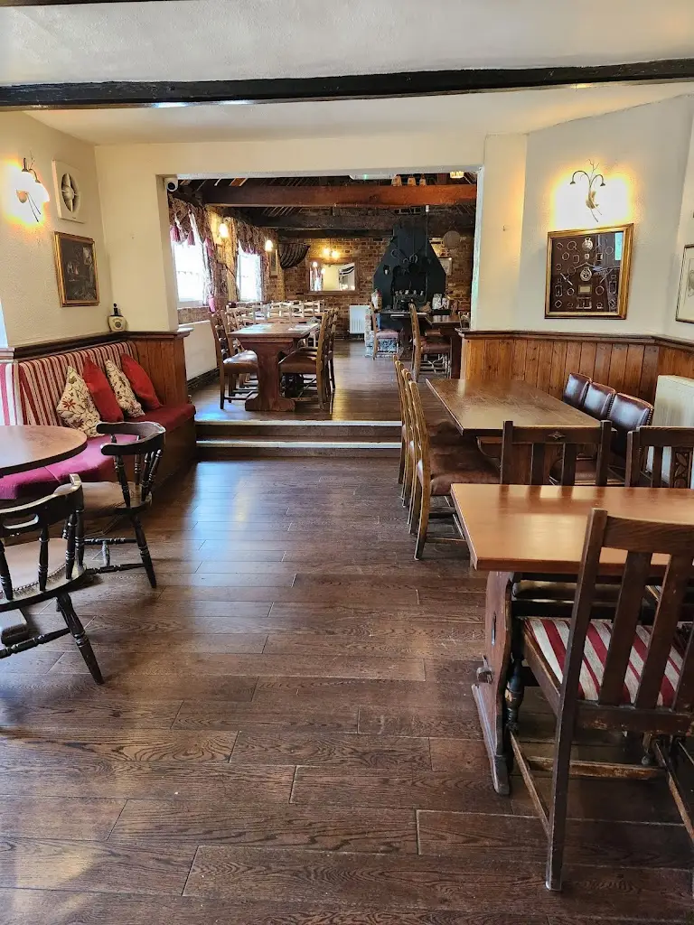 The Bull Barkham_Wokingham_slider_image_3