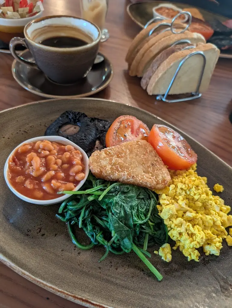 Valeria K_Bistro En Glaze_Wylam_review