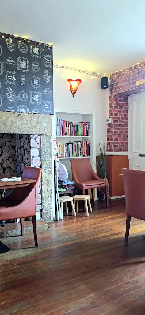 Bistro En Glaze_Wylam_slider_image_1