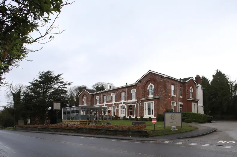 Merlin Alderley Edge_Alderley Edge_slider_image_3