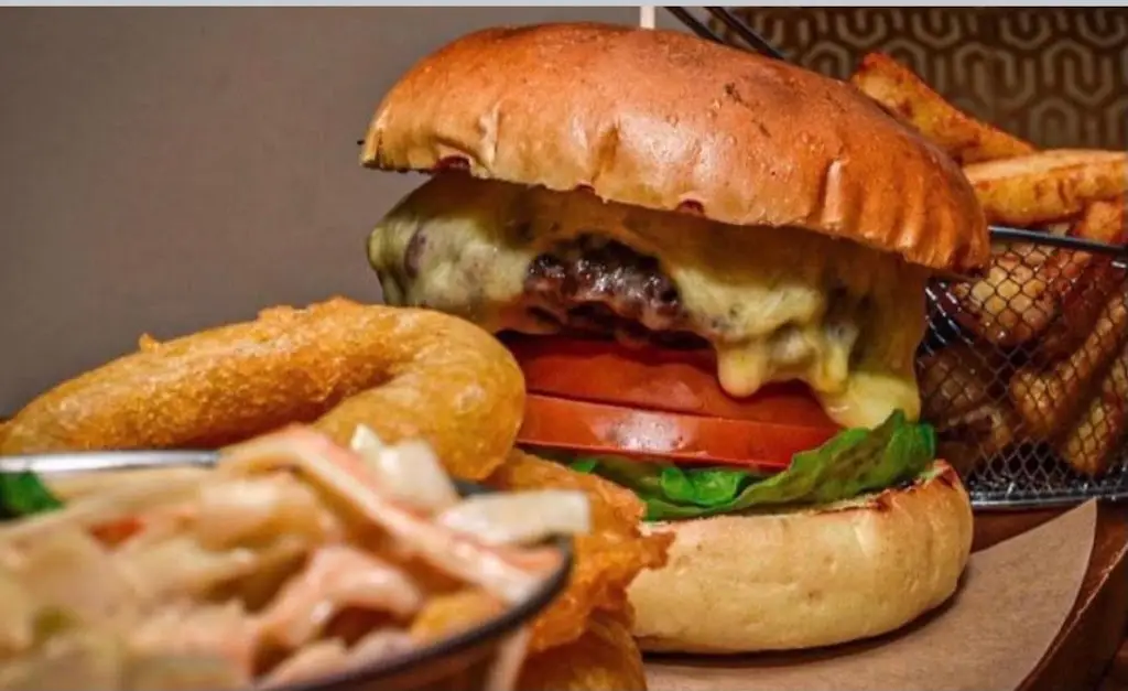 Menu_The Falcon_Wylam_image_5