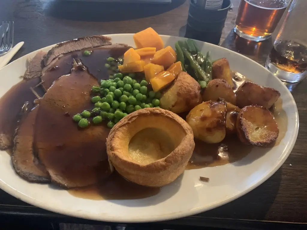 Michelle Spillane_The Skylark Inn_Yelverton_reseña