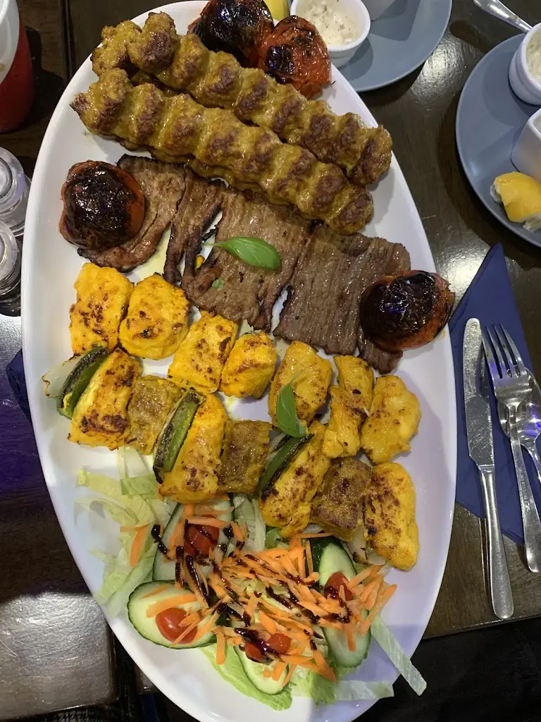 Insia Ishtiaq_Tanoor Restaurant_Worcester Park_review