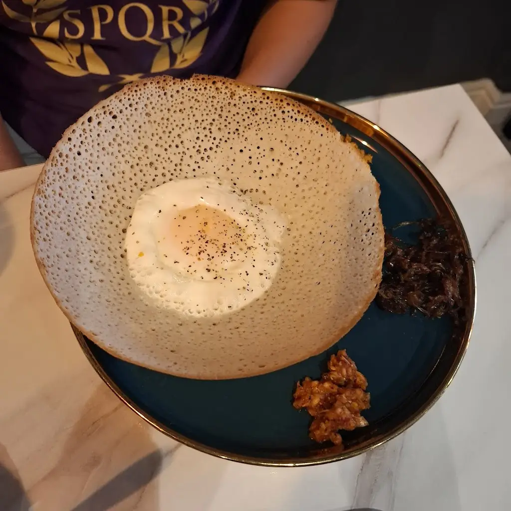 Shih-Ching Wei_Colombo Kitchen - Hopper & Kottu Bar_Worcester Park_recensione