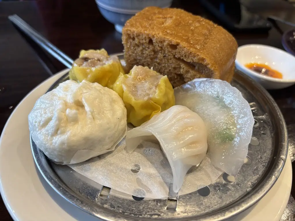 Britkong Eat _Worcester Park_slider_image_3