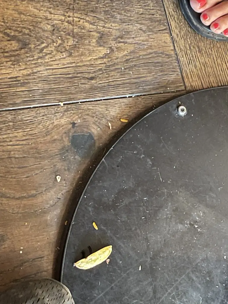 Feely Skip and Grab Hire Ltd_Nando's Worcester Park_Worcester Park_review