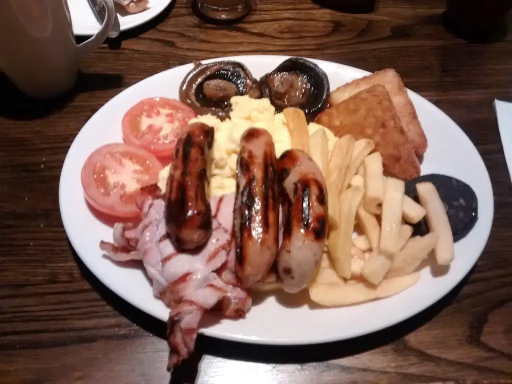 The Plough_Worcester Park_slider_image_2