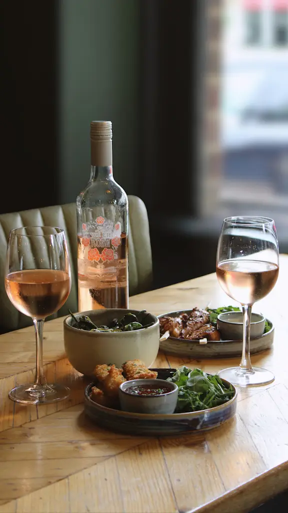 Tanyard Lane Bar & Kitchen_Bexley_slider_image_2