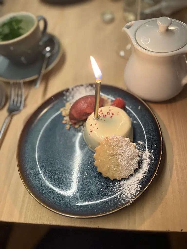 Restaurant Six_East Hampshire_slider_image_3