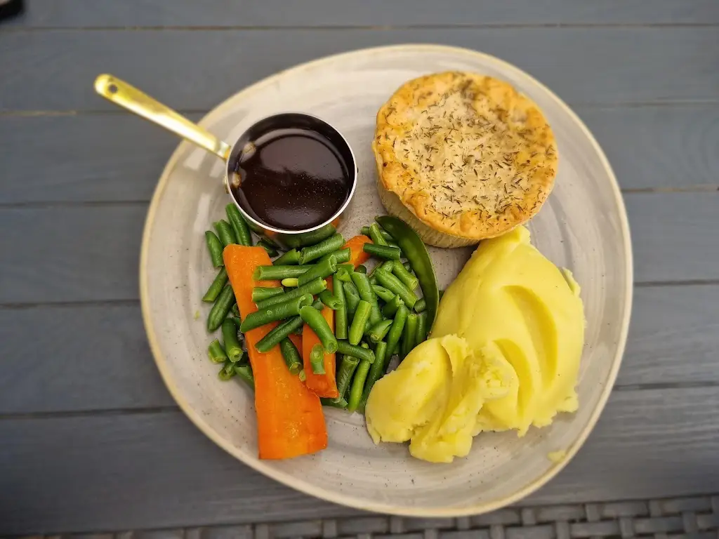 Adam Wood_Wheatsheaf by Marston's Inns_Youlgreave_review