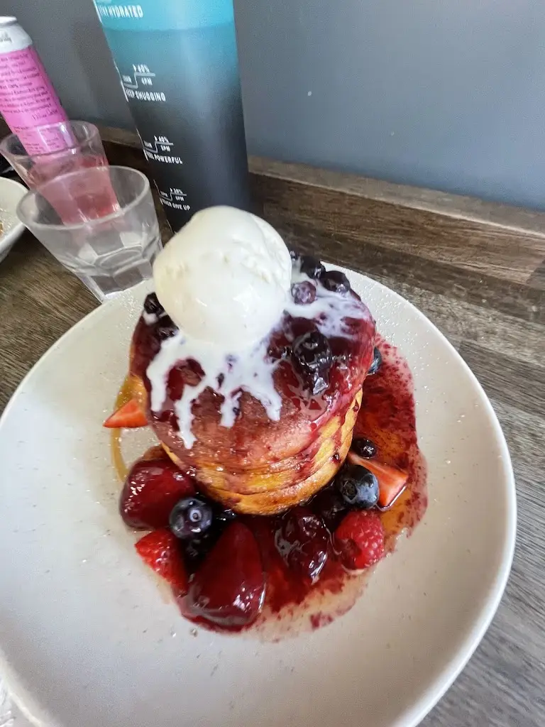 Maya_Josie's_City of Winchester_review