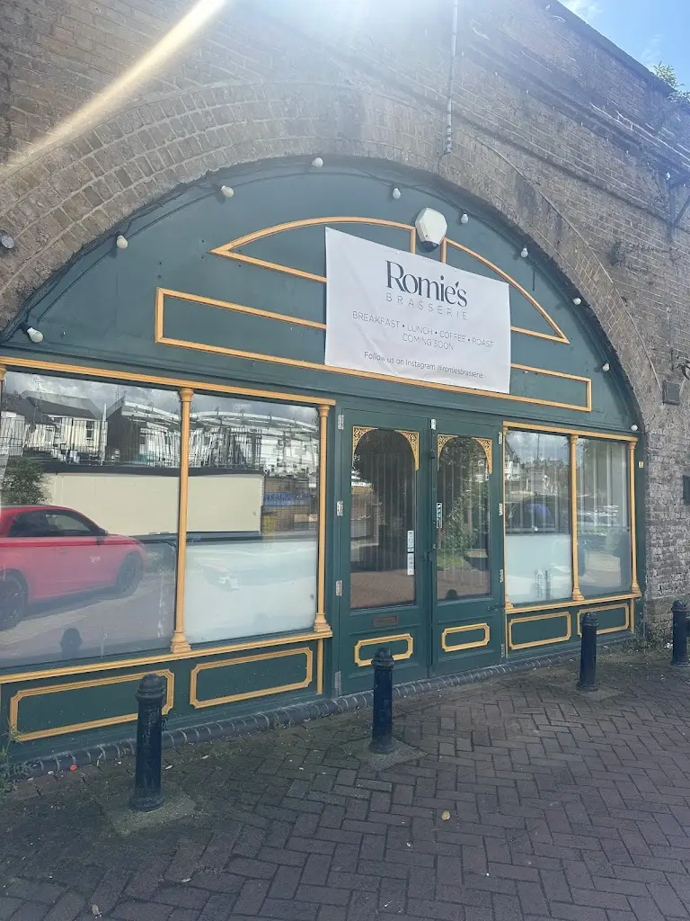 Romie’s Brasserie_Bexley_slider_image_1