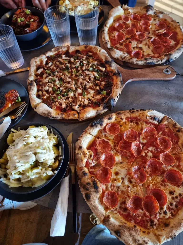 Yoyo coffee & dough_Annalong_slider_image_2