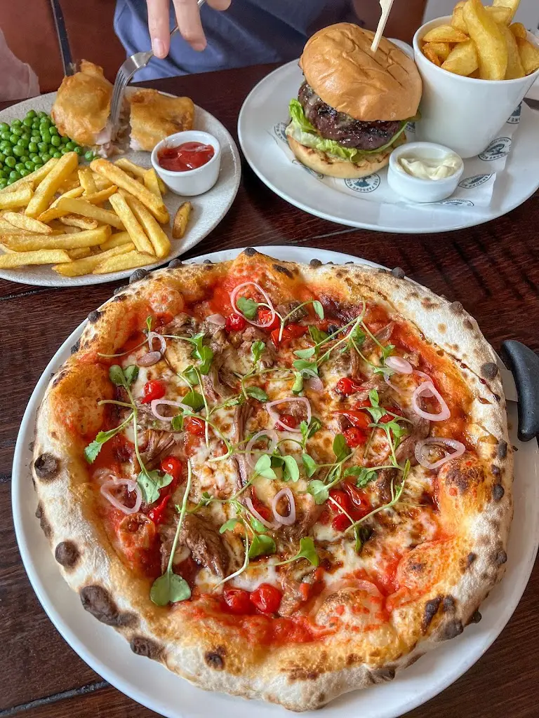 Fatima R. Altaie_The Parson's Nose_Annahilt_review