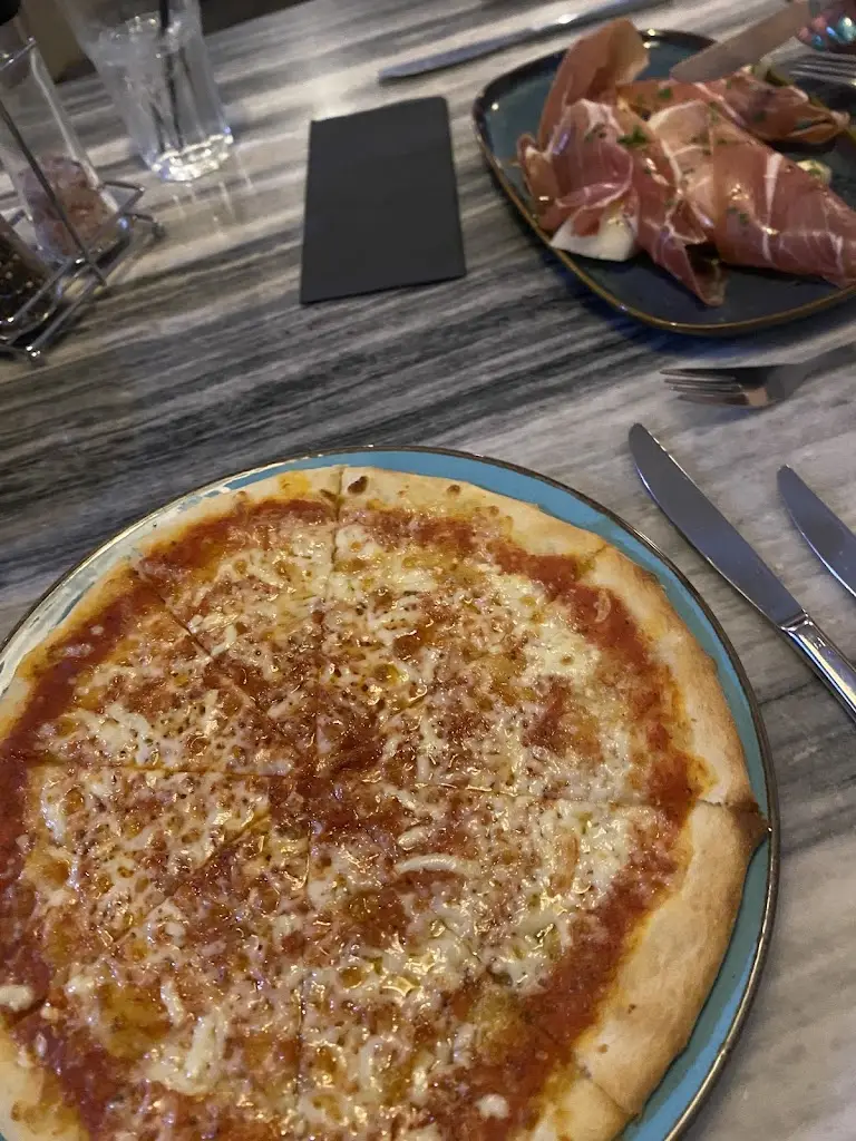 Matthew Crane_Il Piacere_Yeadon_review