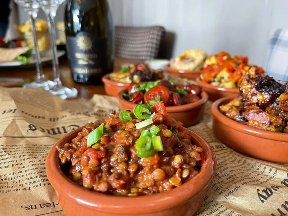 The White Swan, Yeadon_Yeadon_slider_image_2