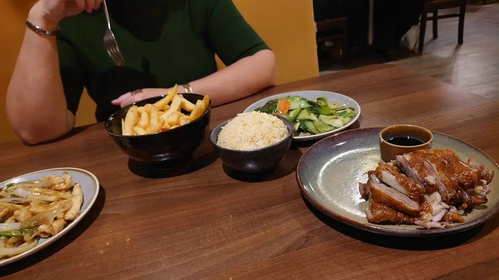 Leon Leon_Sweet Basil Valley_Yeadon_review