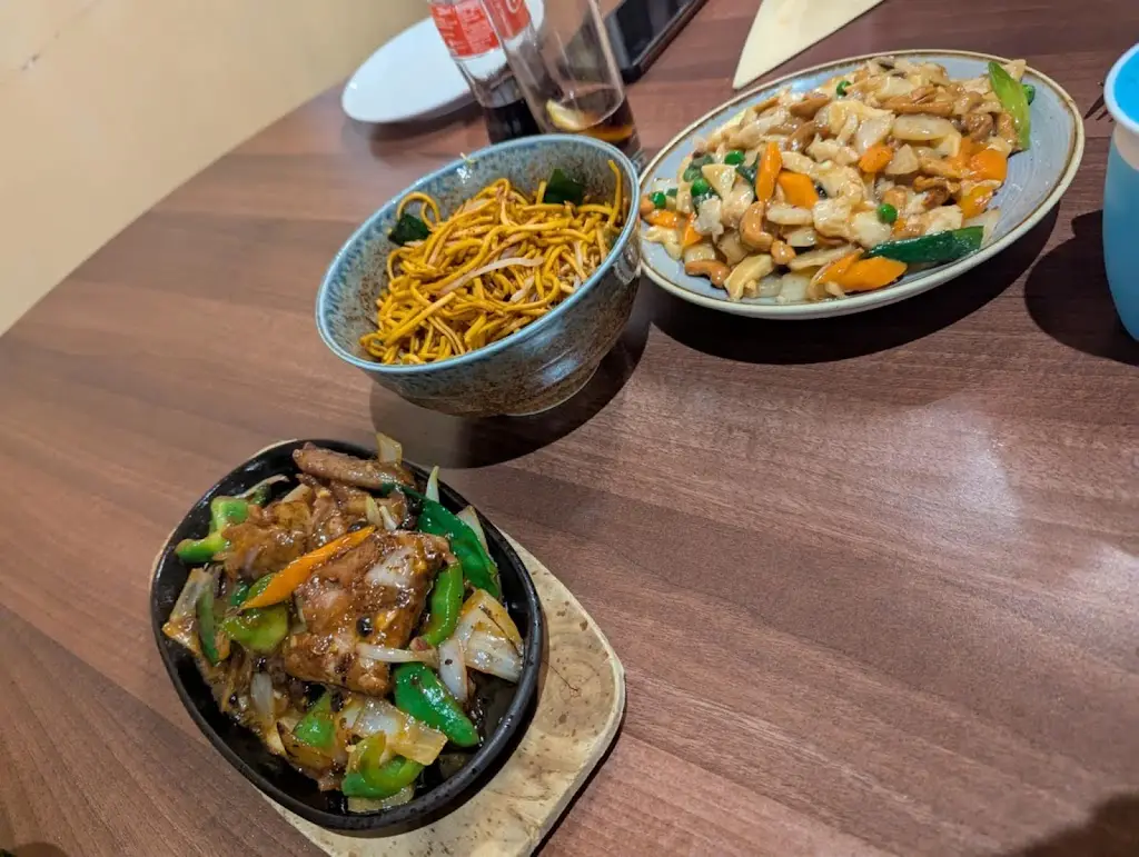 Sweet Basil Valley_Yeadon_slider_image_3