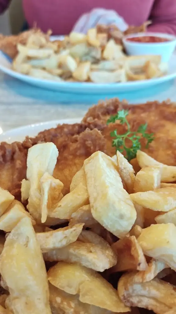 Murgatroyds Fish & Chip Restaurant & Takeaway_Yeadon_slider_image_2