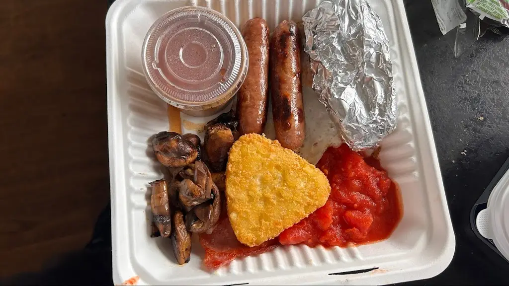 Leon Das_Somewhere Different_Yeadon_review