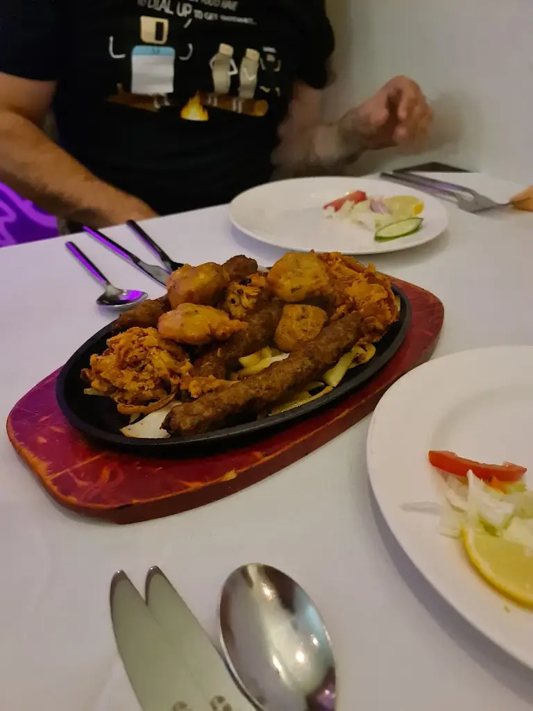 Menu_Cinnamon Restaurant_Yeadon_immagine_9