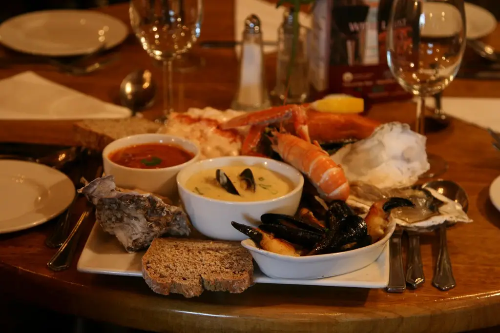 Currans Bar & Seafood Steakhouse_Ardglass_slider_image_3