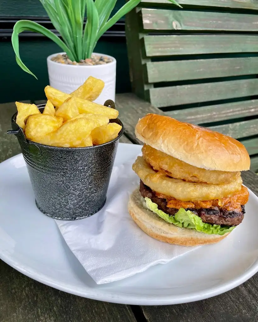 Maddens Bar & Grill Antrim_Antrim_slider_image_3