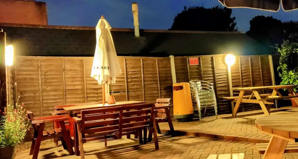 The Black Horse_Bexley_slider_image_3