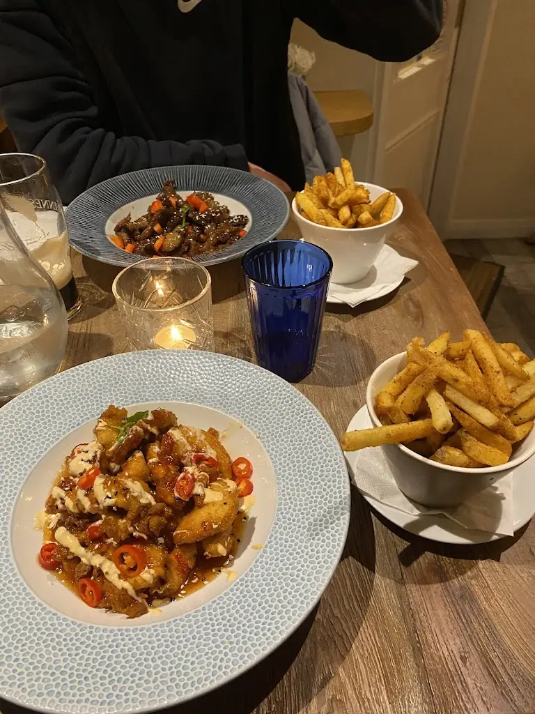 Erin McKinney_Primrose_Ballynahinch_review