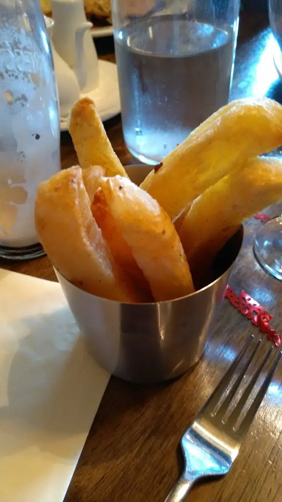 Peter J McMullan_The Blackstone Bar & Off Sales_Ballymena_review