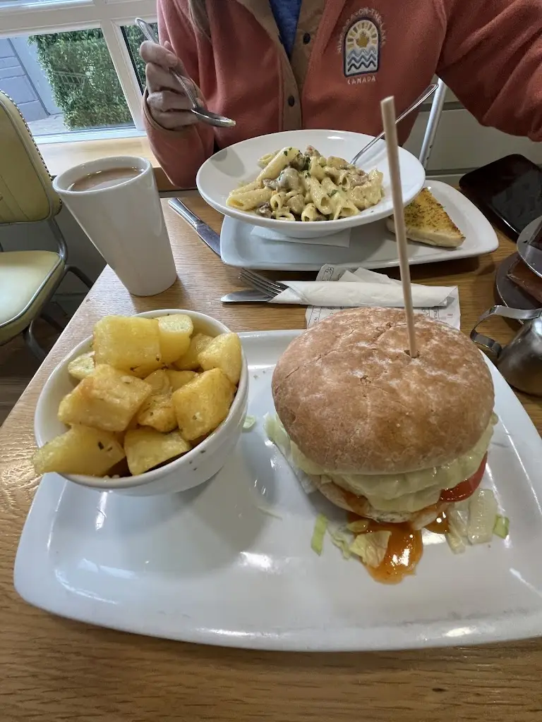 Betty Davis_Gwen's Cafe_Ballymena_review