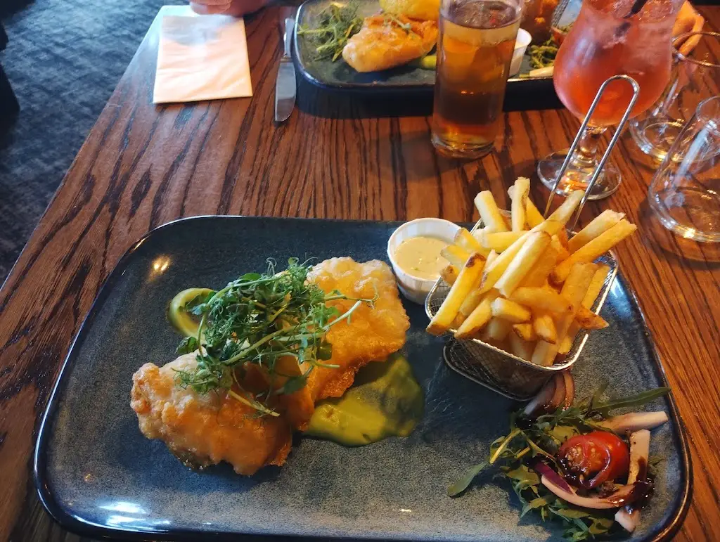 Natania Lee_Rococo_Ballymena_review