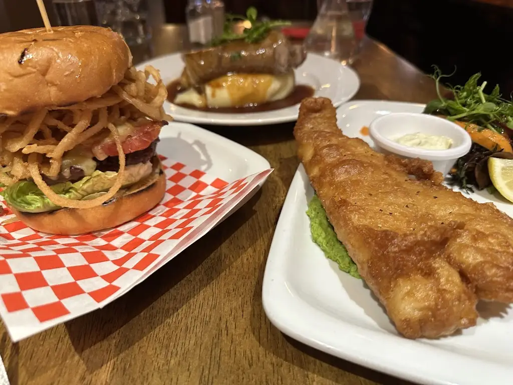 Glen Francis_The Well Bar and Grill_Ballykelly_review