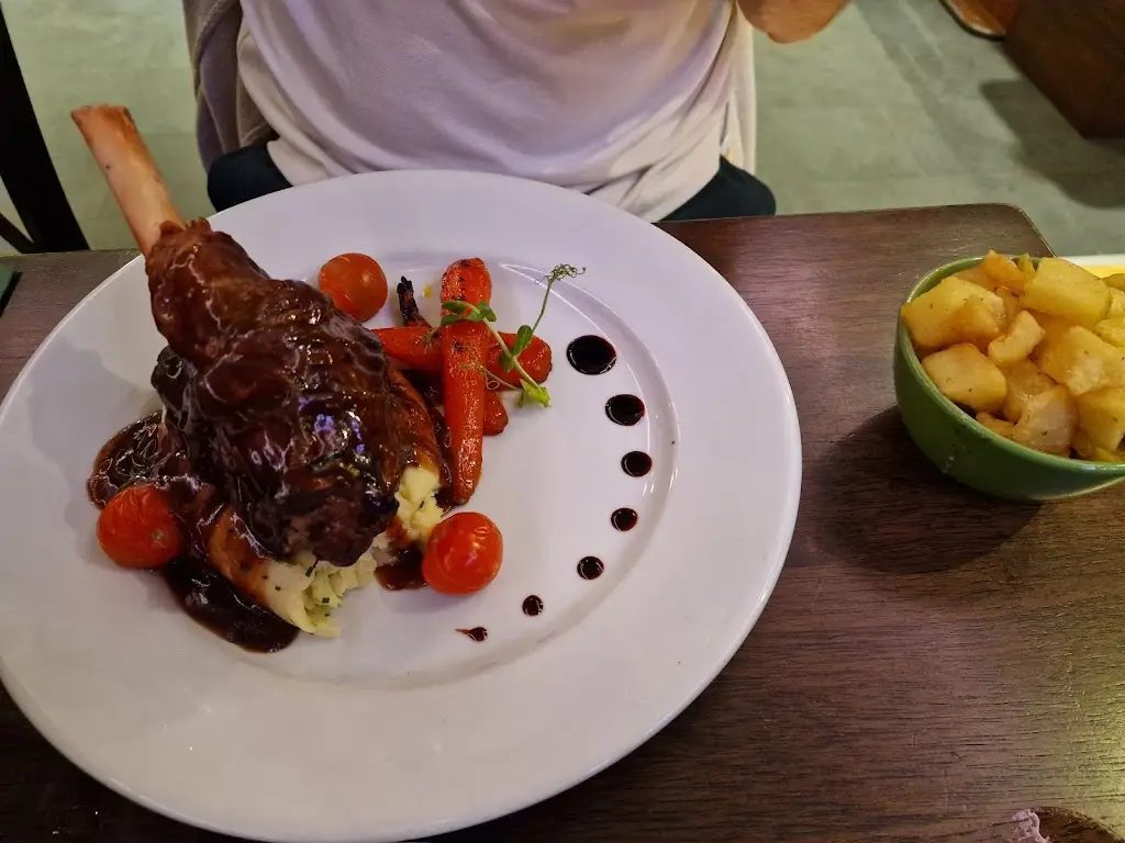 The Well Bar and Grill_Ballykelly_slider_image_3