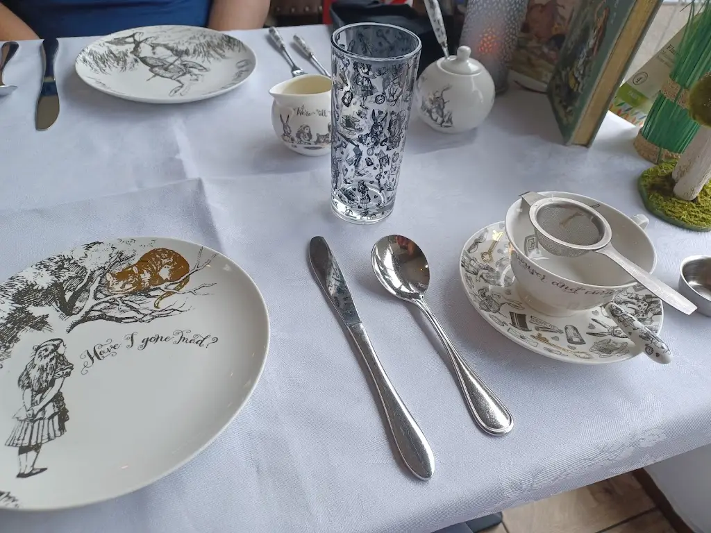 jacqui lowry_Harrisons of Greyabbey_Ballywalter_review