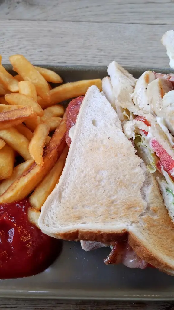 Harbour Lights Cafe_Carnlough_slider_image_2